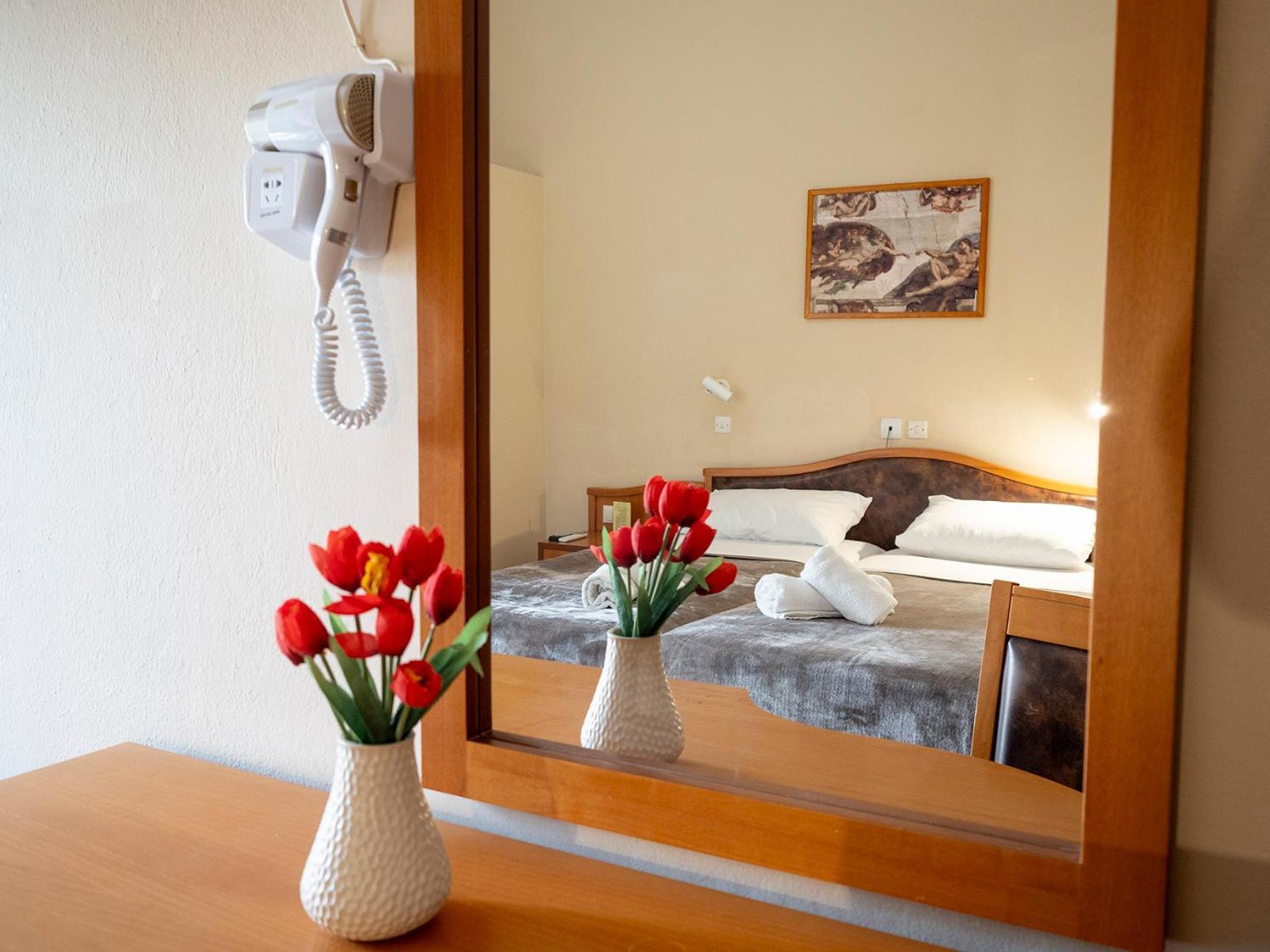 Sappho Hotel Skála Eresoú Exteriör bild